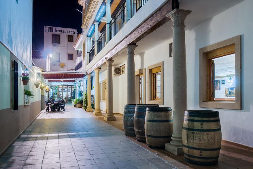 Hostal Nuevo Milan I Сан Клементе Екстериор снимка