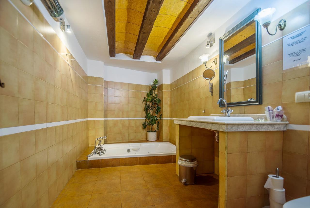 Hostal Nuevo Milan I Сан Клементе Екстериор снимка
